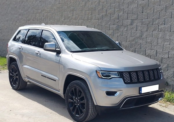 Jeep Grand Cherokee cena 135900 przebieg: 56000, rok produkcji 2020 z Łódź małe 277